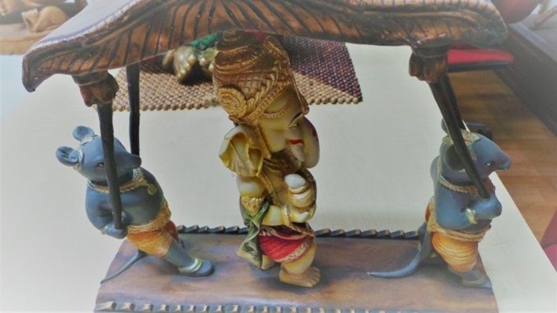 Ganapathi sculptures and paintings